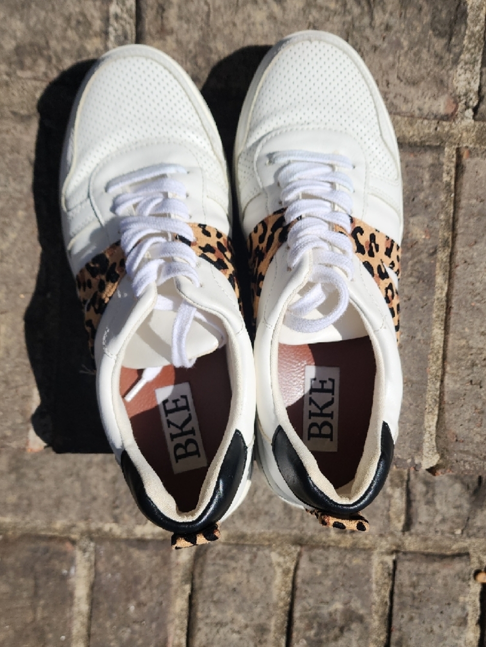 BKE White Sneakers with Leopard Print Accent Size 6.5 Very Clean - Picture 4 of 9